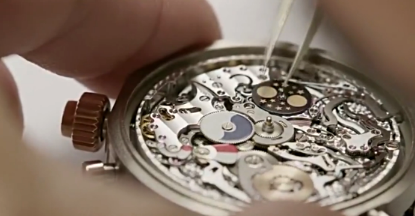 浪琴售后中心（浪琴手表表盘老化）