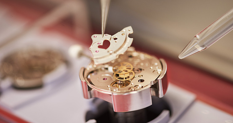 浪琴手表维修点售后服务中心（浪琴防水圈损坏）