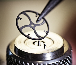 浪琴售后维修服务中心（浪琴走时不准）